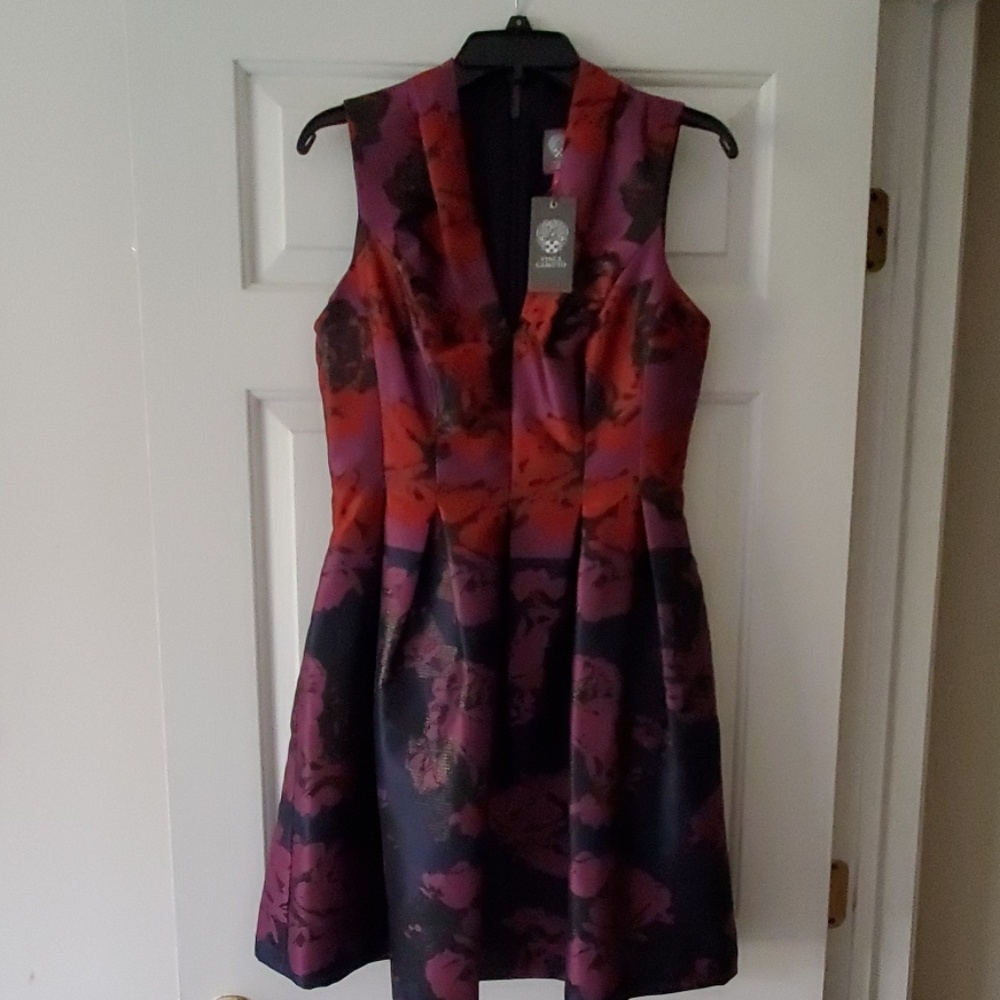 Vince Camuto Dress Size 6 Brand New